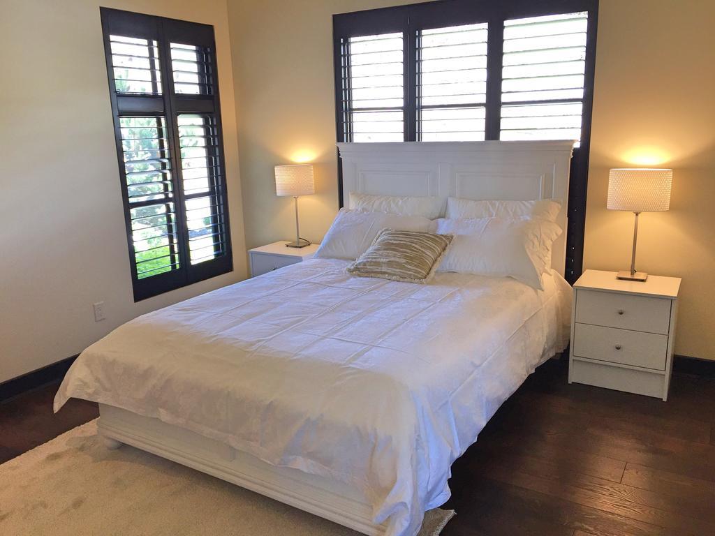 Mission Hill Lake View Villa 西基隆拿 外观 照片
