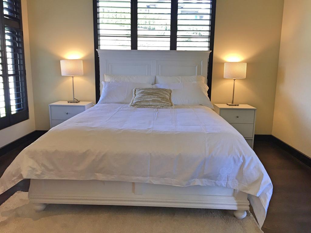 Mission Hill Lake View Villa 西基隆拿 外观 照片